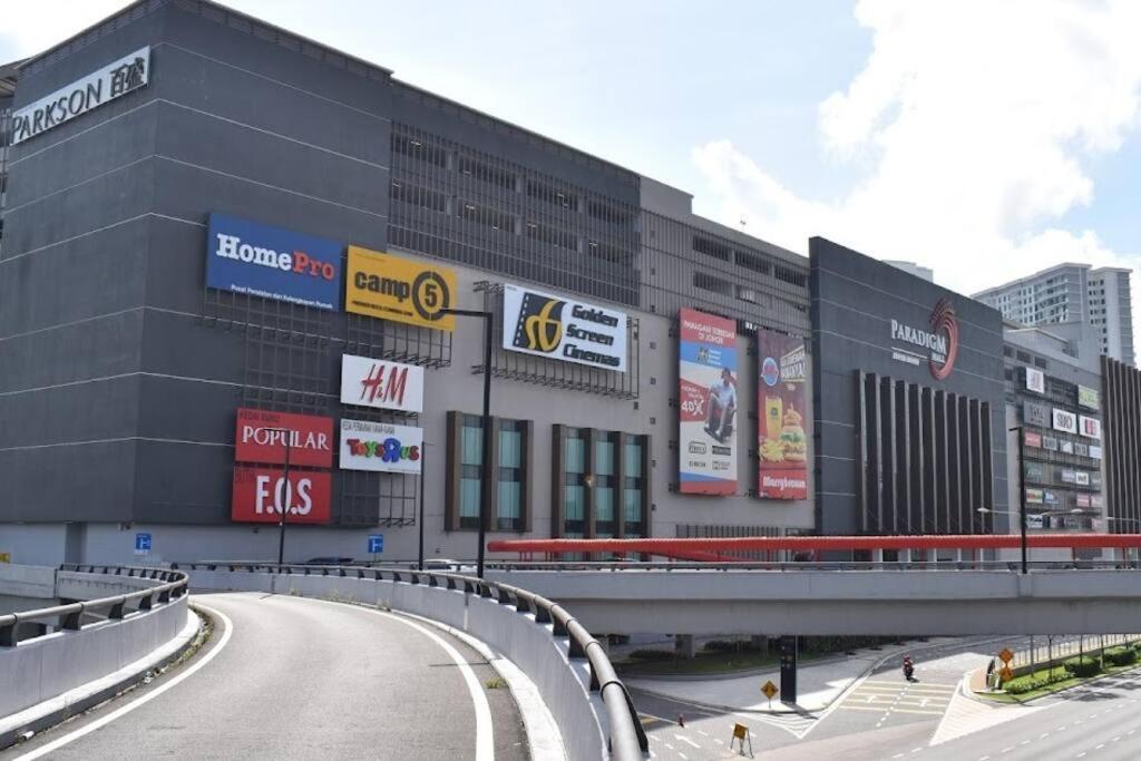 A2603 The Platino Netflix Paradigm Mall By Apartment Johor Bahru