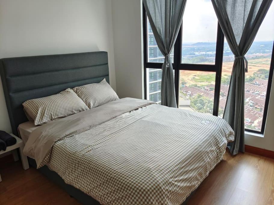 Apartment A2603 The Platino Netflix Paradigm Mall By