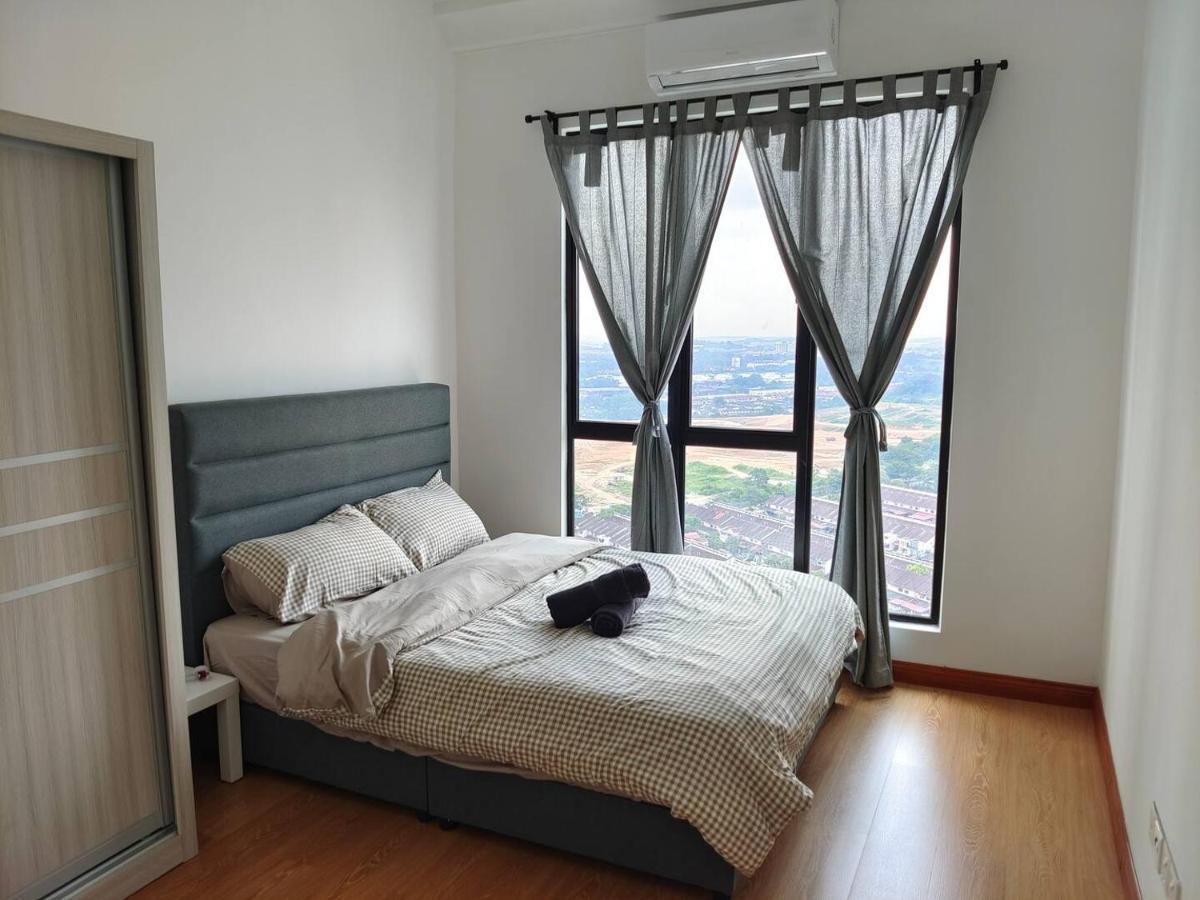 Apartment A2603 The Platino Netflix Paradigm Mall By Johor Bahru
