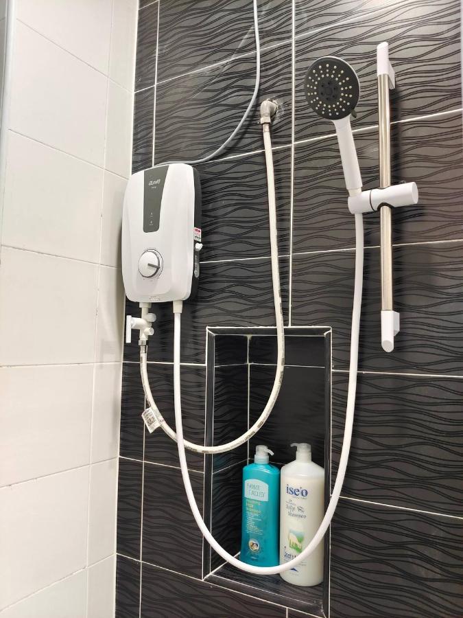 Apartment A2603 The Platino Netflix Paradigm Mall By *